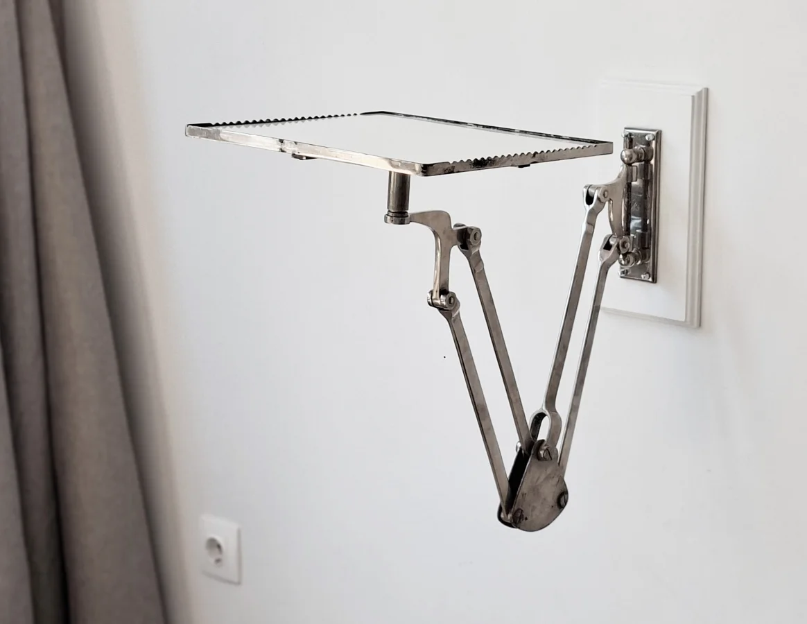 Articulated Wall Shelf