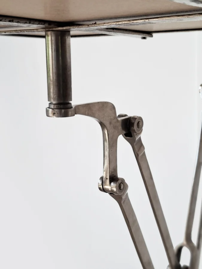 Articulated Wall Shelf 4