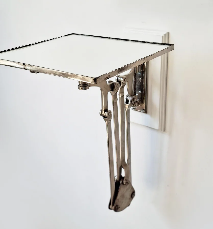 Articulated Wall Shelf 10