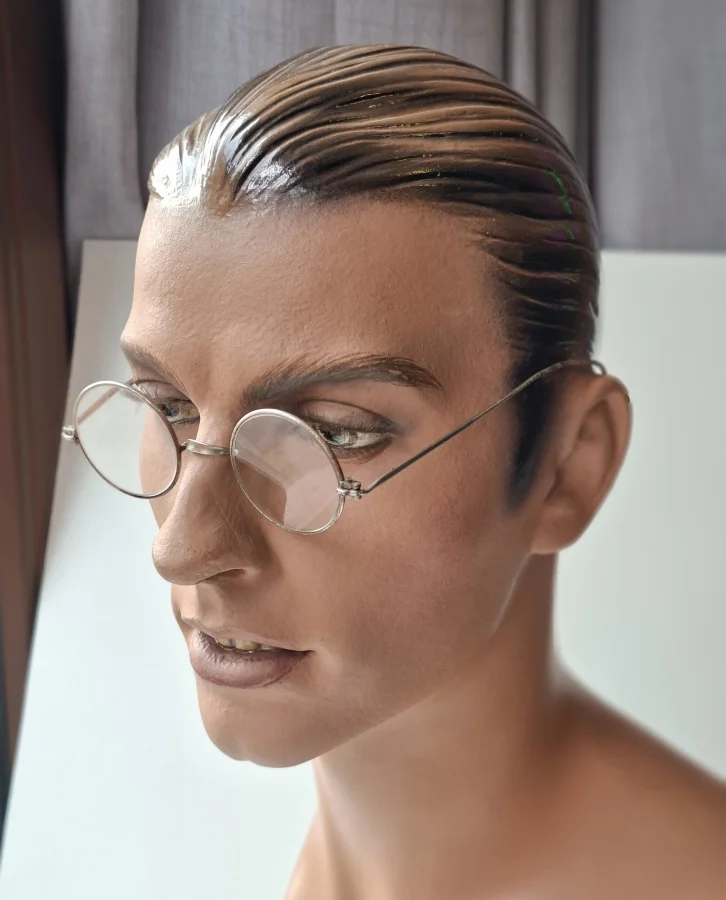 Vintage Art Deco Gentlemen's Display Head with Original Glasses 4