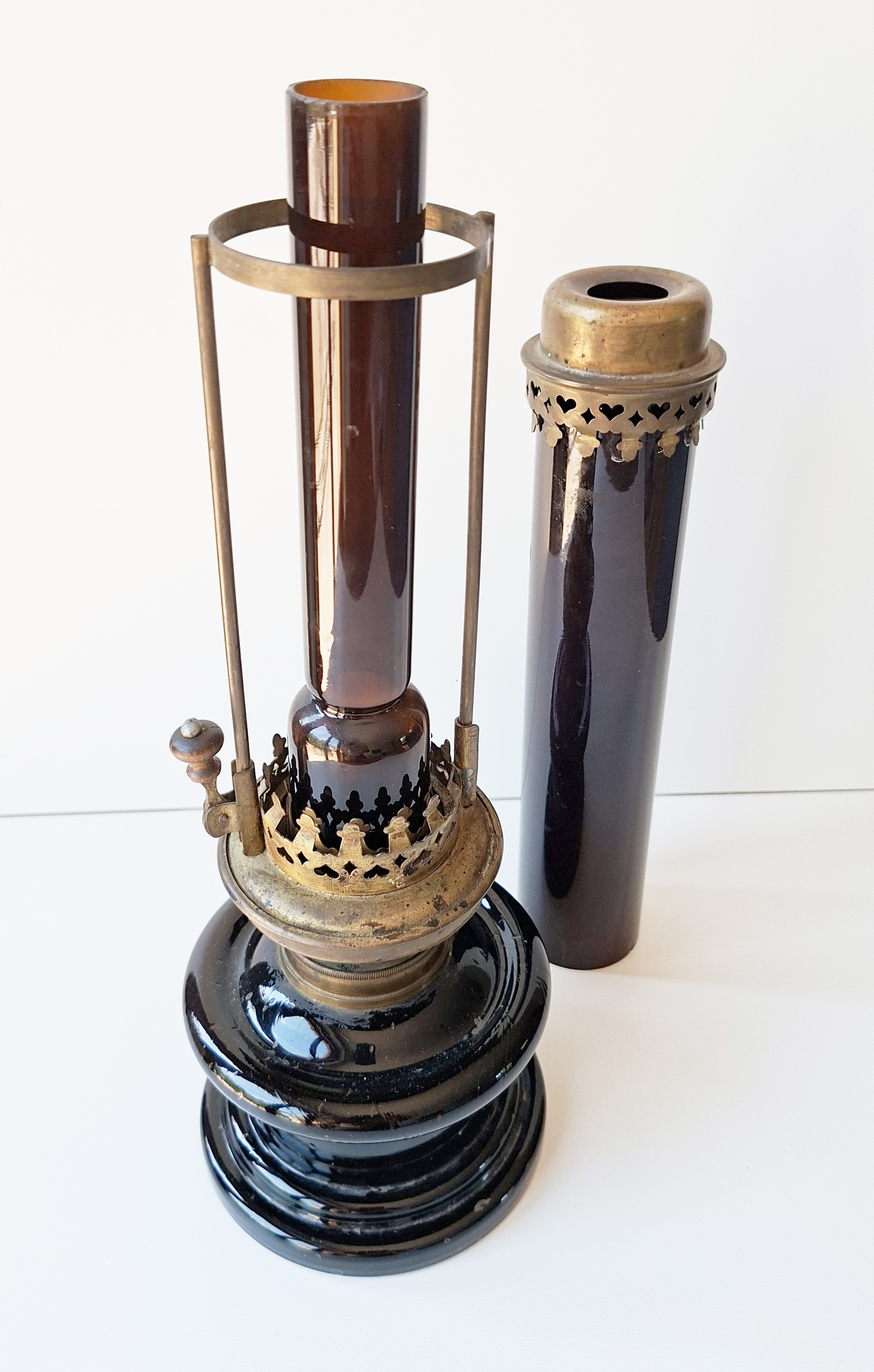 Antique Darkroom Lamp (c. 1890-1910) 8