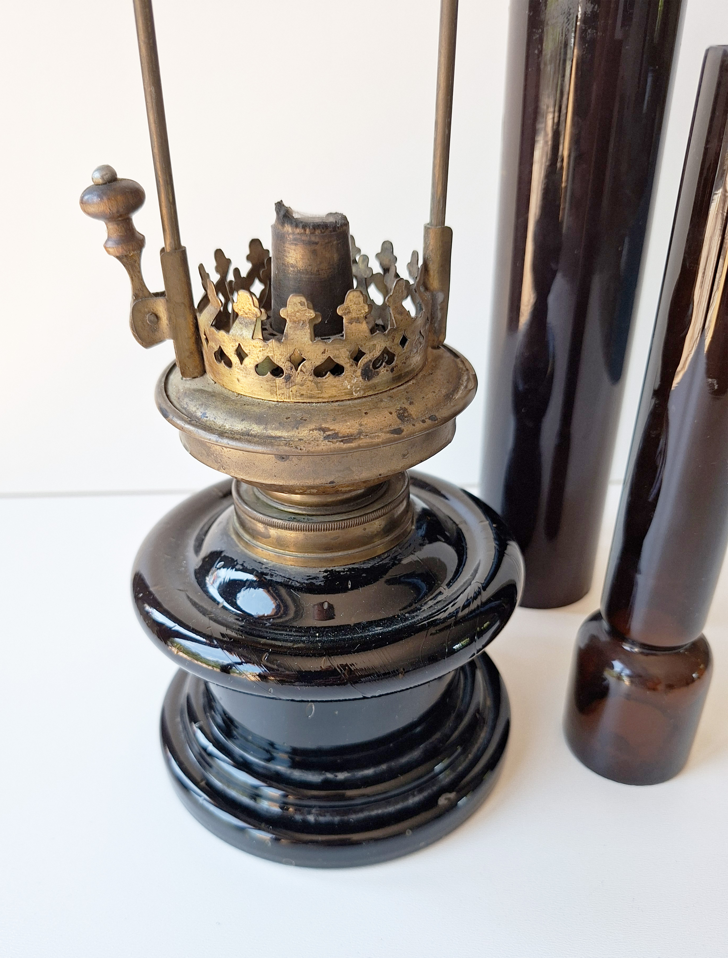 Antique Darkroom Lamp (c. 1890-1910) 11