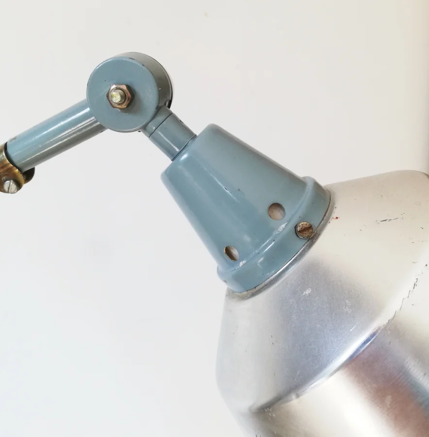 Custom Midgard Lamp on Antique Photo Tripod 6