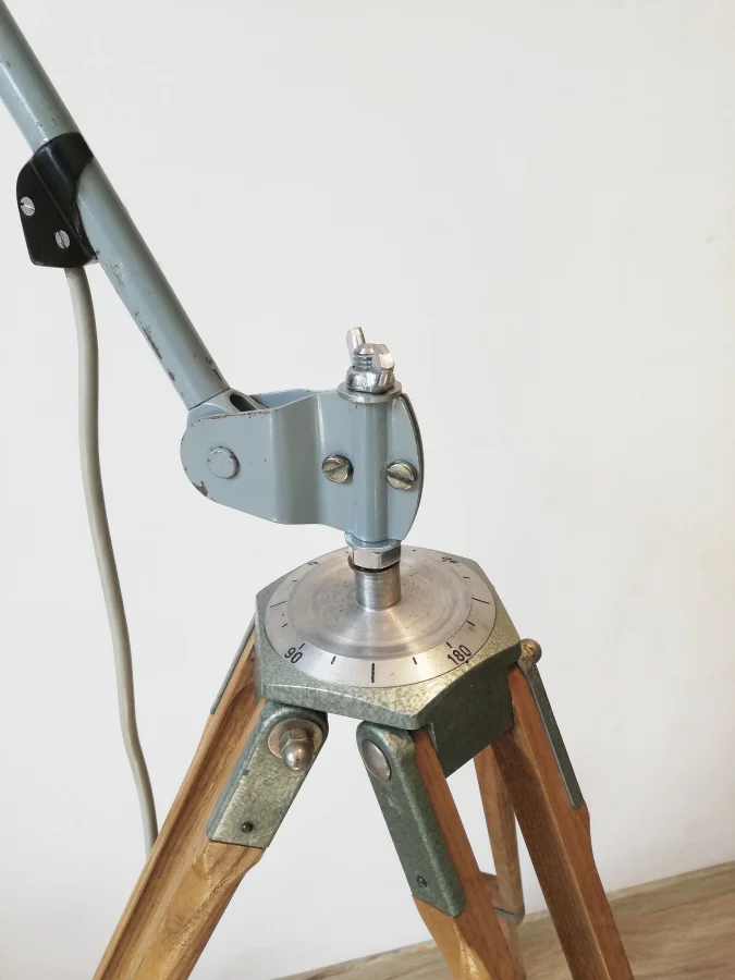 Custom Midgard Lamp on Antique Photo Tripod 8