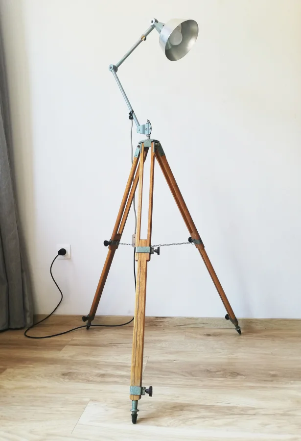 Custom Midgard Lamp on Antique Photo Tripod 13