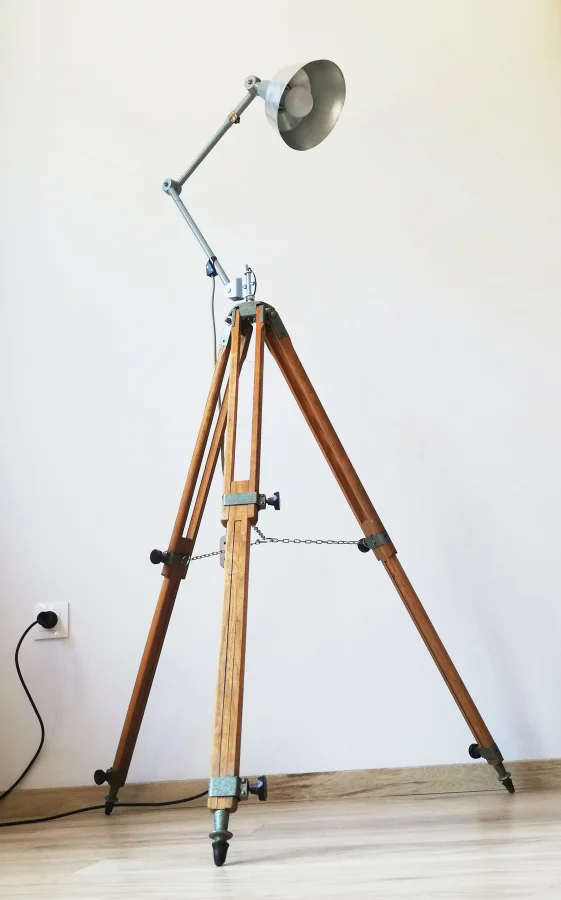Custom Midgard Lamp on Antique Photo Tripod 14