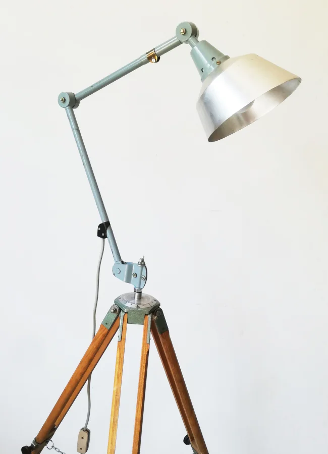 Custom Midgard Lamp on Antique Photo Tripod 15